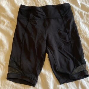 Lululemon bike short with mesh detail